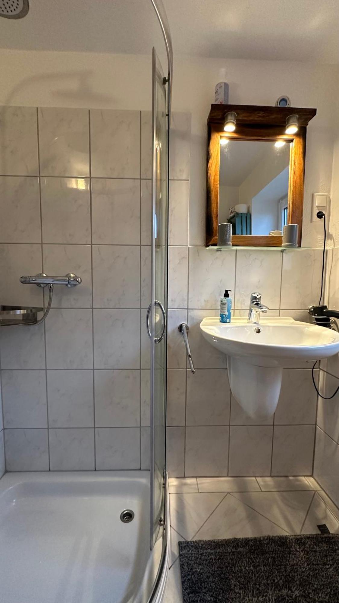 Aktiv-Ferienwohnung "Snow & Bike"- Zentral Zwischen Winterberg Und Willingen ภายนอก รูปภาพ